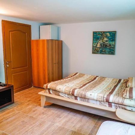 Top Center Studio 3 Софія Екстер'єр фото
